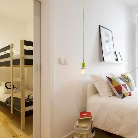 Green- Modern Studio Baixa Chiado Ar Condicionado Appartement *